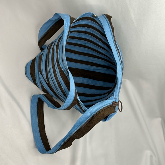 Super Fun Zip-It Zippered Tote - Picture 3 of 6